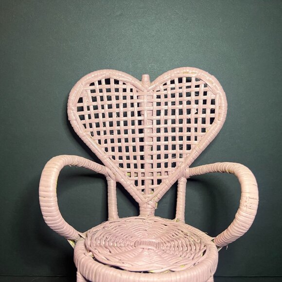 Vintage Rare Pink Rattan Wicker Shabby Heart Shaped Doll Chair Furniture 10" - Picture 2 of 8